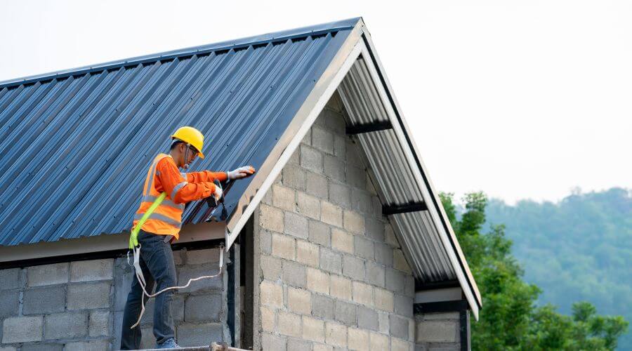Expert top industrial roofings services in Agenda, KS